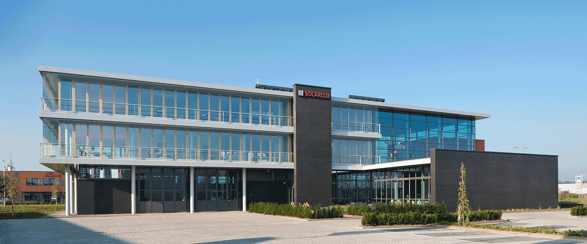 façade doubleau peau à Bewegung Solarlux Nijverdal