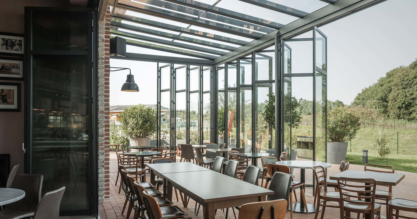 SL 45 — Bi-folding doors