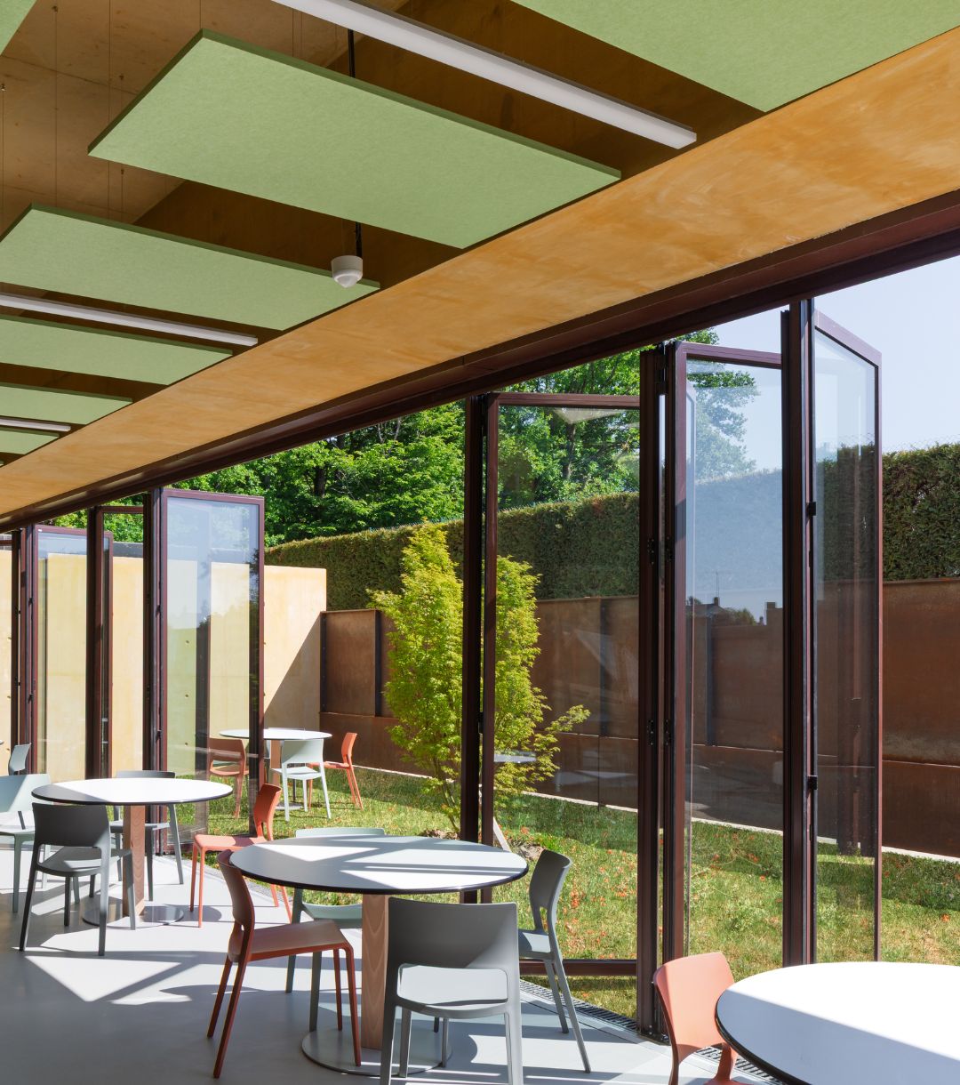 Baie accordéon à l'acole Clairbois de Rambouillet