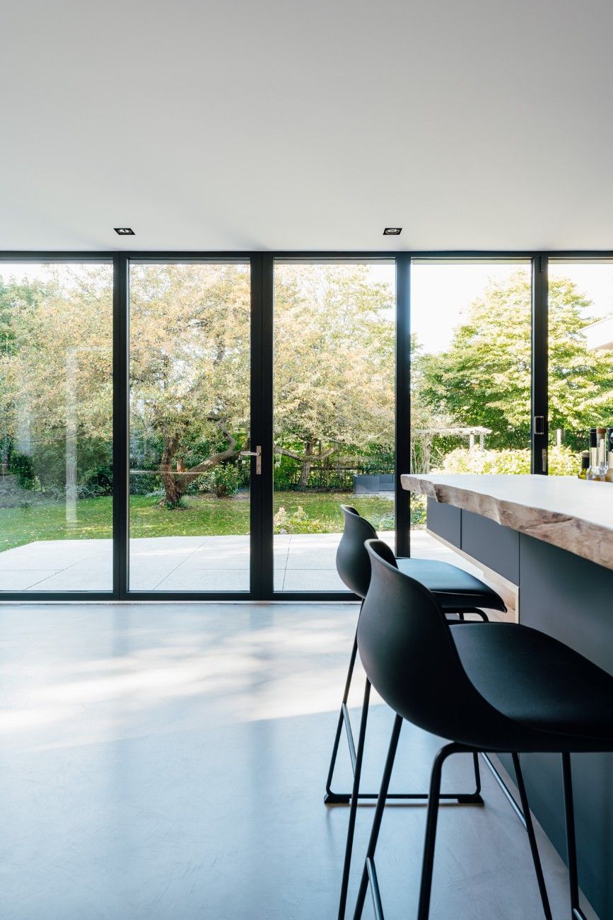 Installation bifold doors