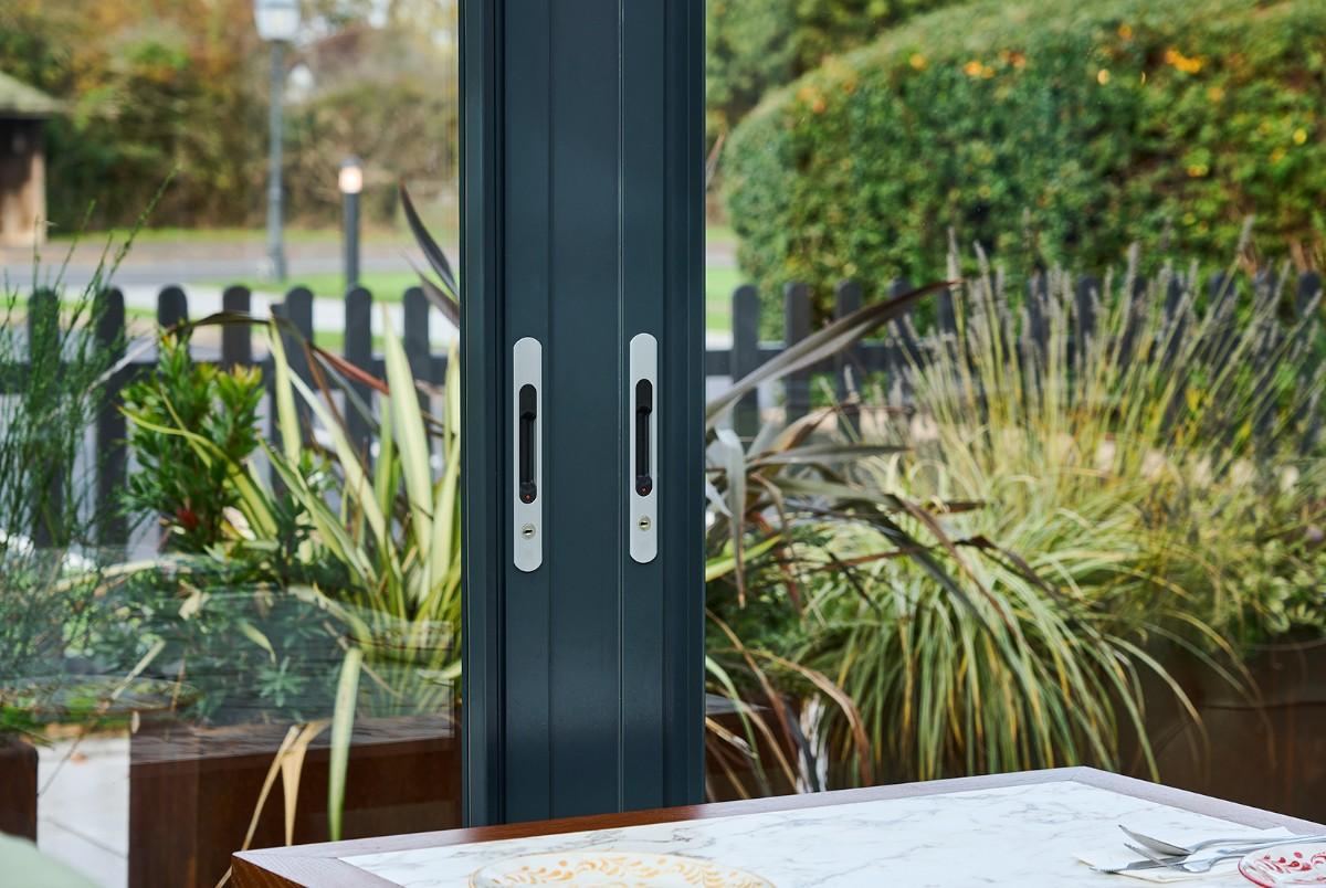 Sliding doors glass canopy Pesto