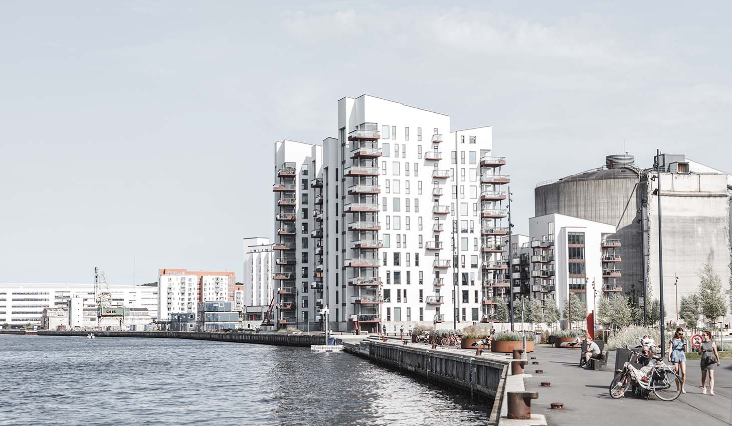 Solarlux altaner lukket med glas i musikhuskvarteret Aaalborg. 