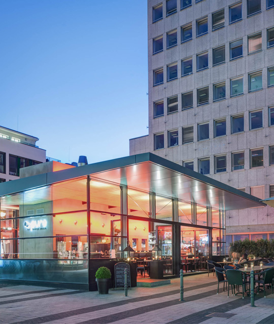 Foto vom WDR Pavillon Köln bei Abendlicht