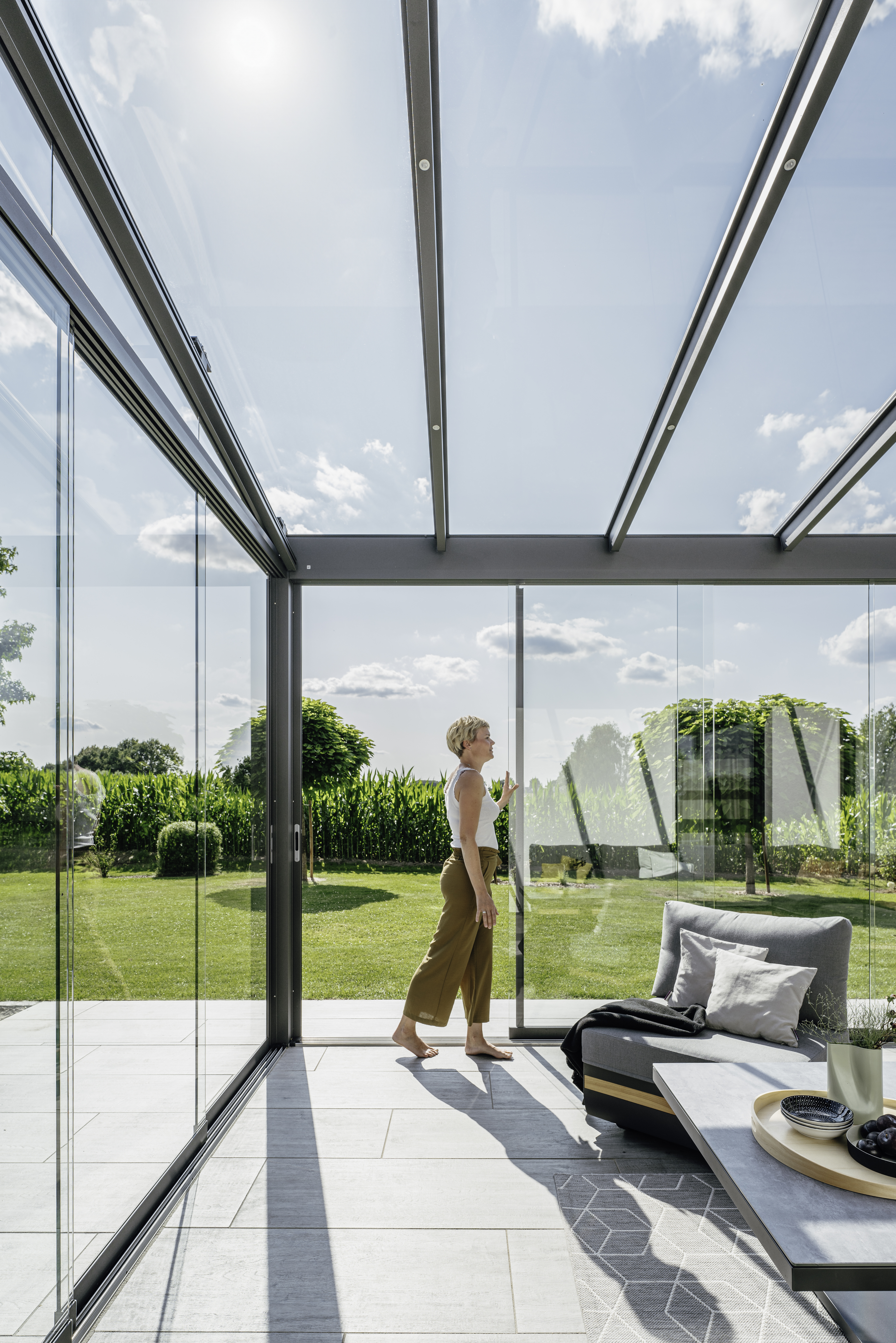 Udestue i aluminium med glastag, i modellen SDL Alerio.