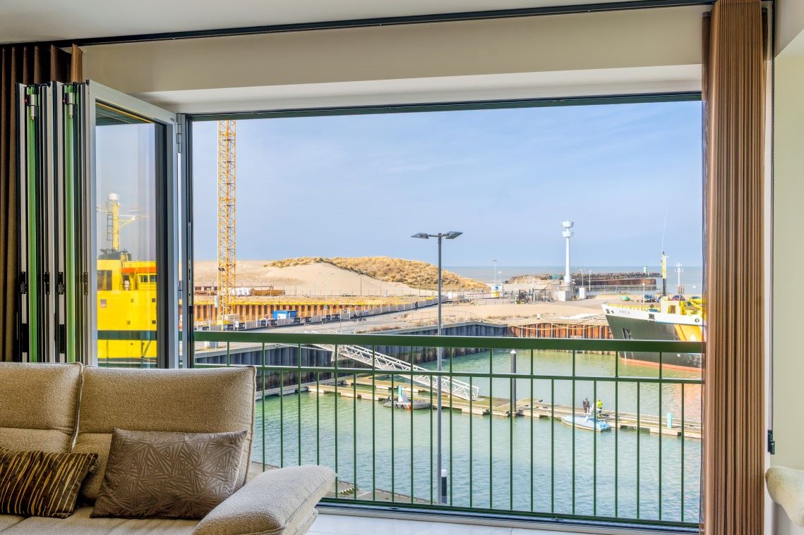 Solarlux glazen vouwwanden voor royale gevelopeningen 