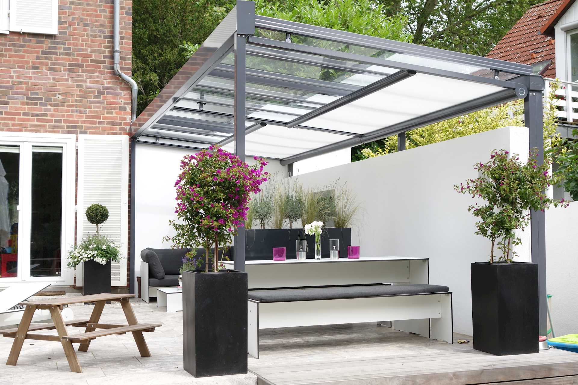  Markisen als Beschattung für eine Terrassenüberdachung