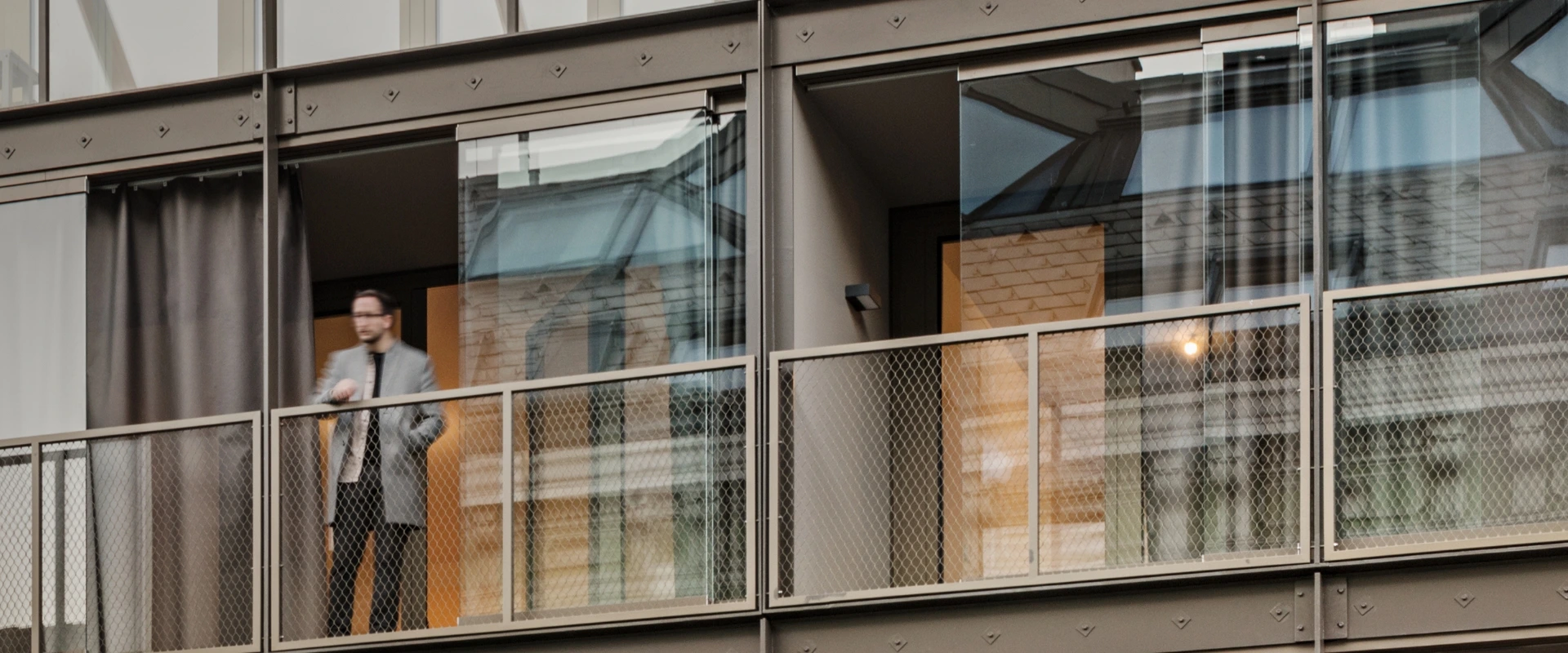 Proline S Mega fermeture d'une façade vitrée