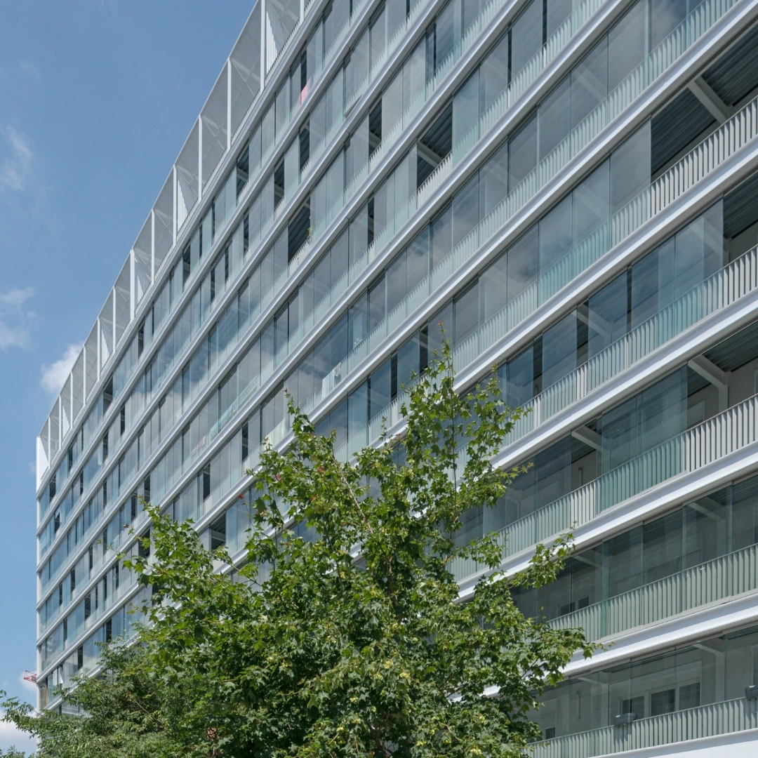 façade entièrement vitrée avec du Proline S à Paris