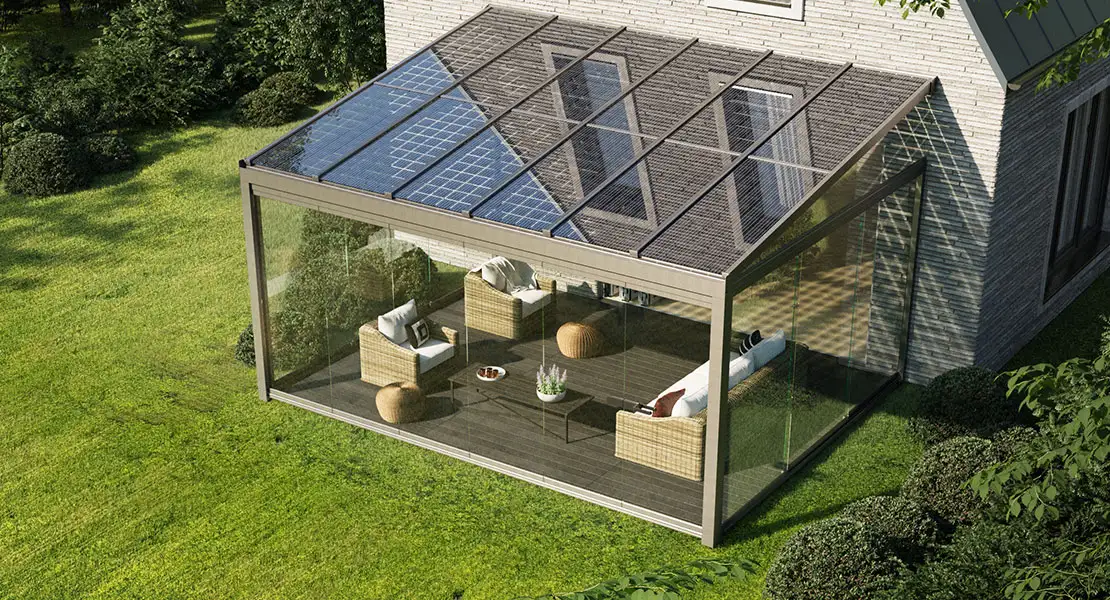 Modernes Solarterrassendach von Solarlux als Hausanbau
