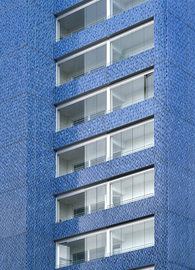 Altaner på den nordlige facade af bygningen Kronprinsen i Malmø. 