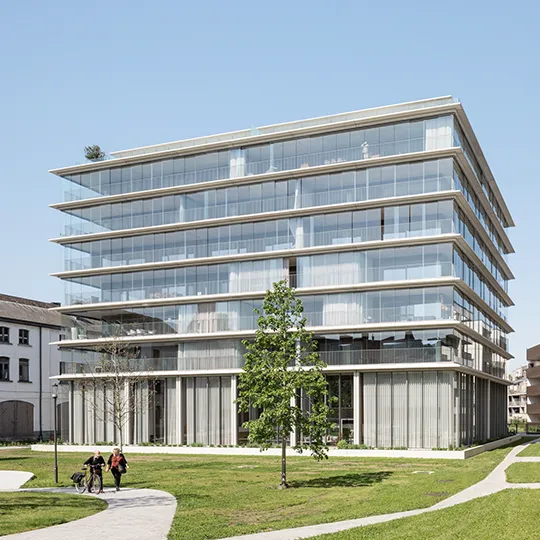 Wintergartenhaus mit Doppelfassade und Pufferzone