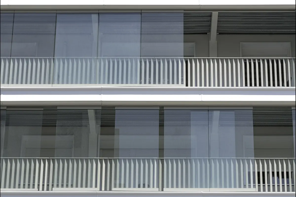 Vitrage de balcon Rénovation immeuble social Clichy-Batignolles