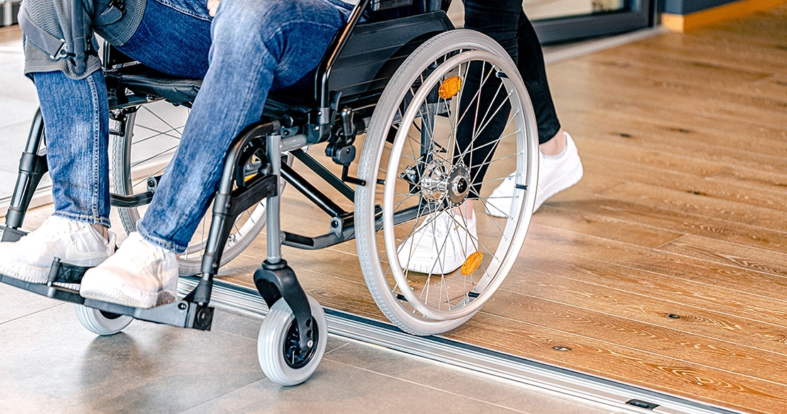 solarlux-ueberrollbare-bodenschiene