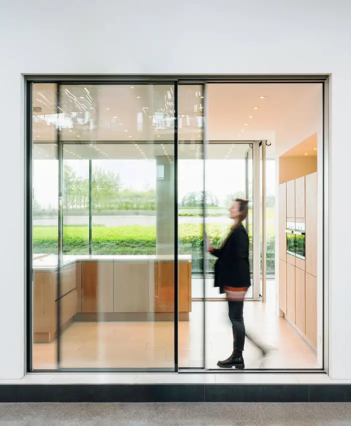 Solarlux Campus Foyer Ausstellung