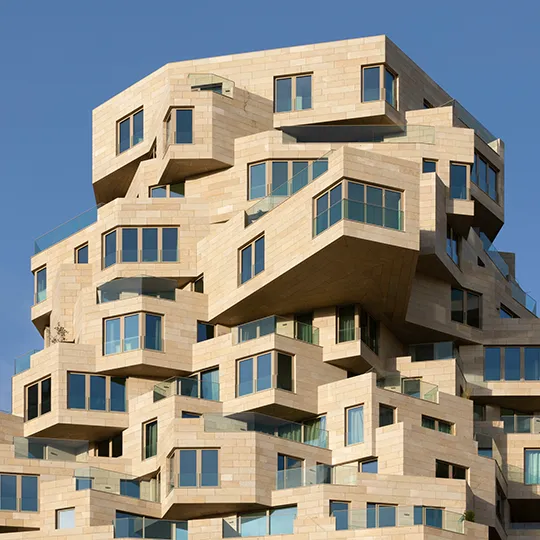 Woongebouwen met vouwbare glazen wanden