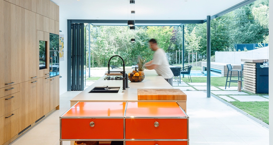 Glas-Faltwand-oder-Schiebefenster