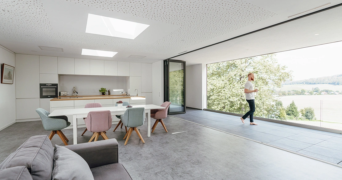 glas-faltwand-oder-schiebefenster