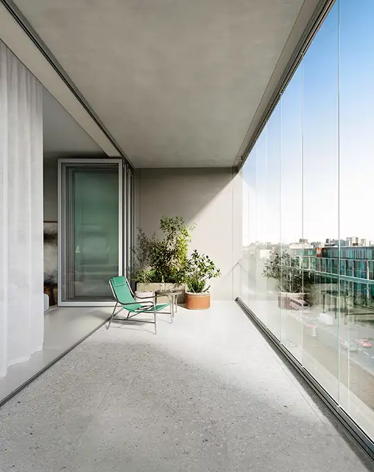 Balkonverglasung als thermischer Puffer