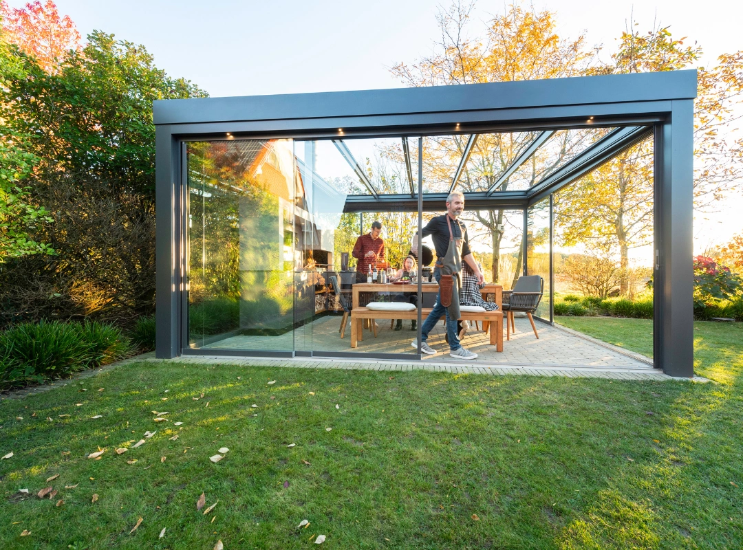 Udestue med skydedør