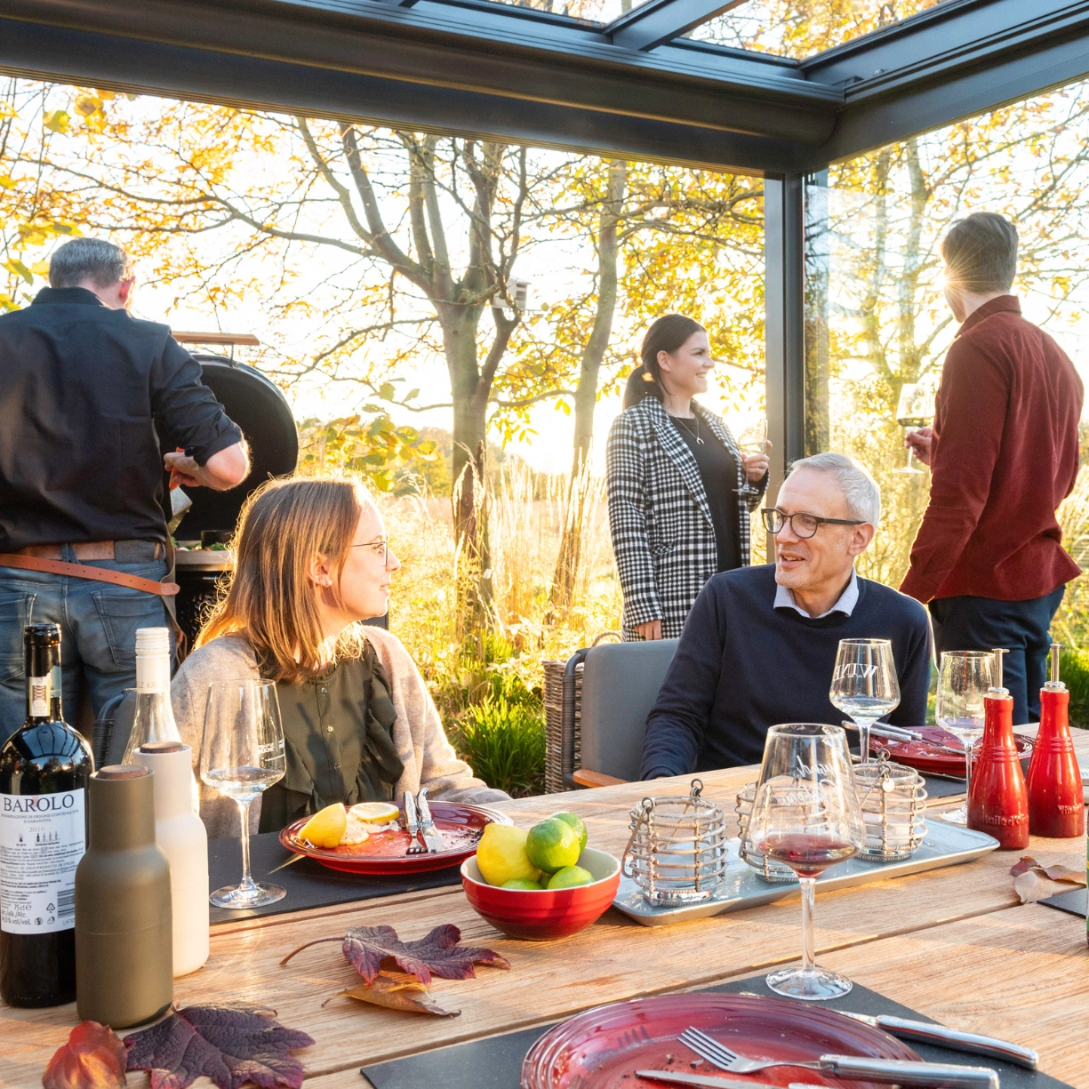 Et udekøkken til din overdækkede terrasse eller udestue forener det bedste fra to verdener