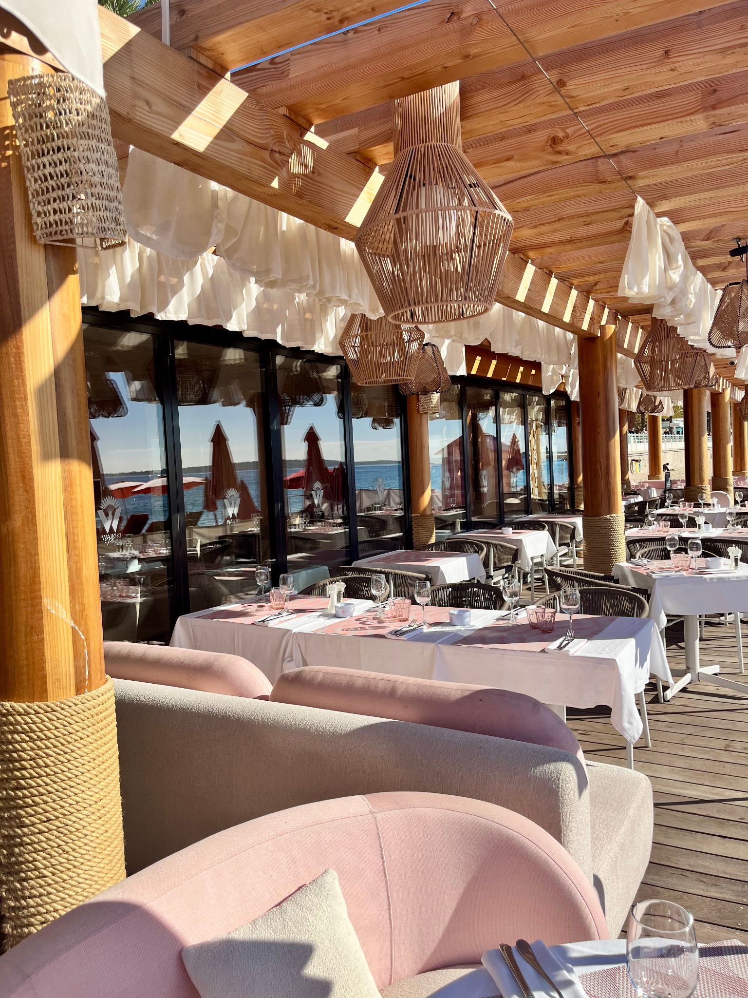 Baie accordéon Waikiki Cannes