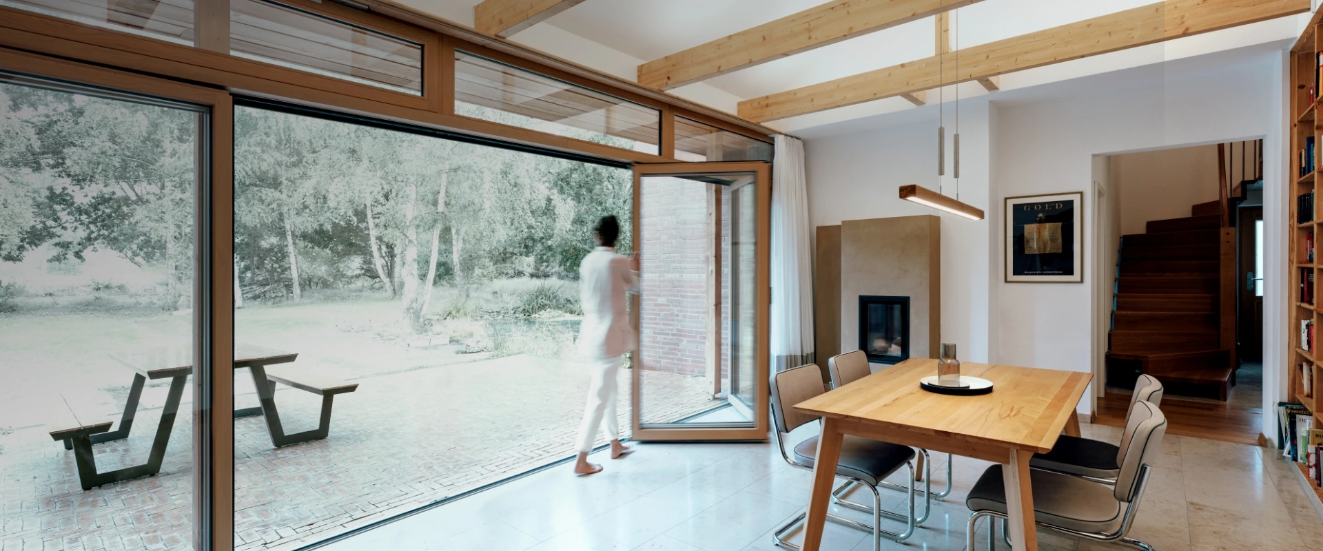 Woodline bi-folding door